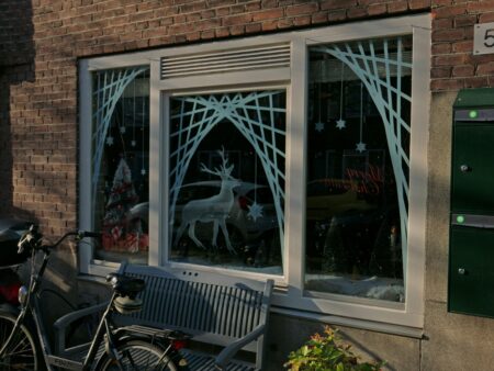 Common Storefront Cracks Requiring Professional Glass Repair Near Me